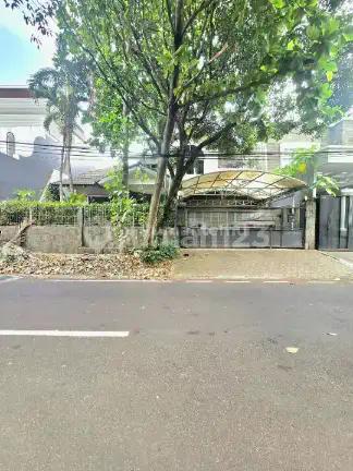 Rumah Di Area Bagus Akses Jalan Sangat Lebar Pondok Indah