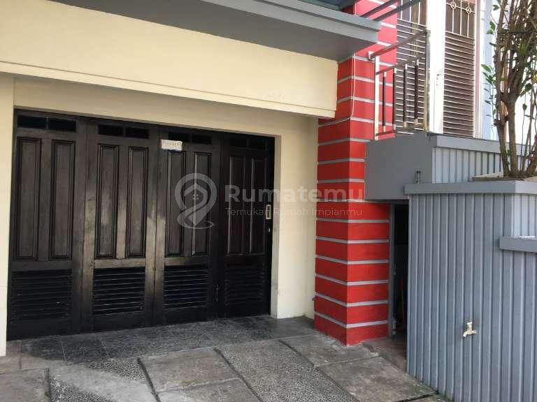 dijual Rumah Tinggal Model Minimalis – Jarang Ditinggalin, 80% Masih Baru