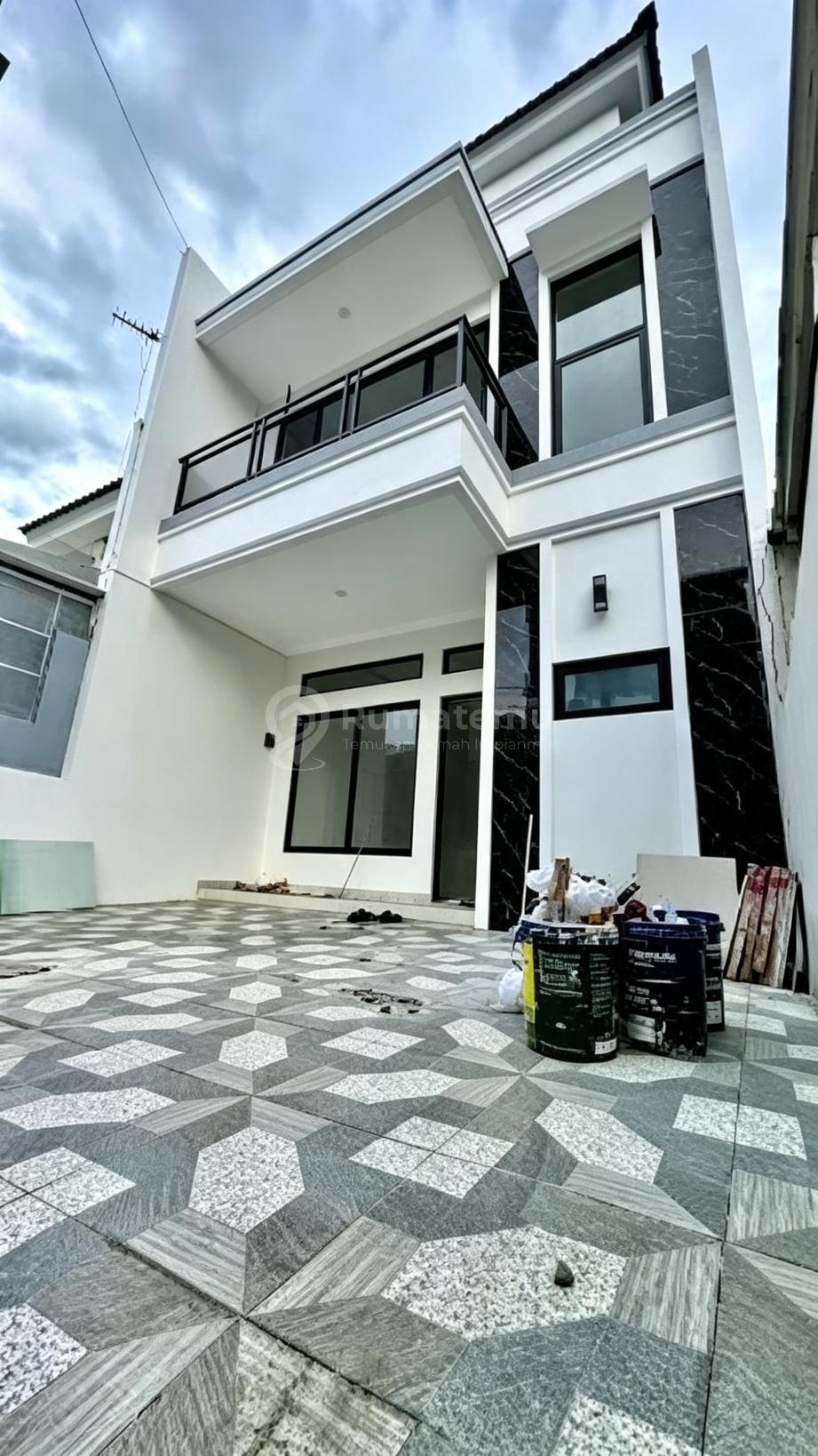 Dijual Rumah Bangunan Baru di Gading Serpong Sektor 8B