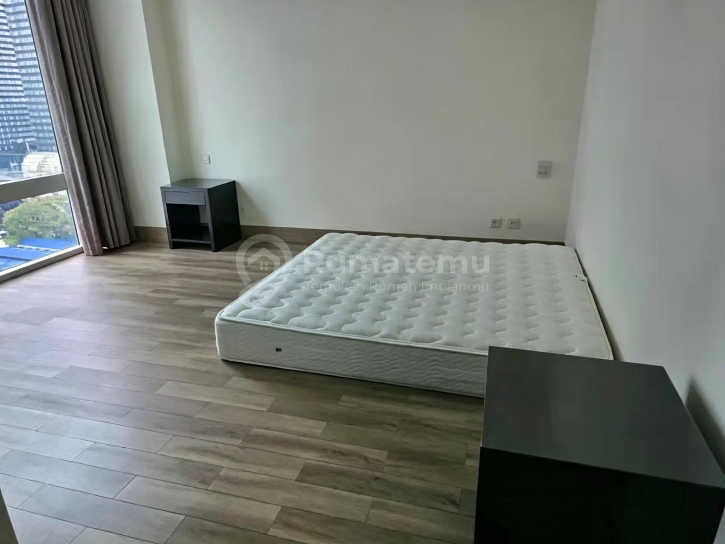 Dijual Four Seasons Residences 3Br, Private Lift & Siap Huni