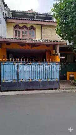 Rumah 3 Lantai di Sunter Karya Cocok Keluarg Besar