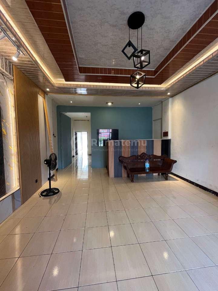 Dijual ruko dalam komplek menghadap jalan besar di area Sunter lokasi strategis