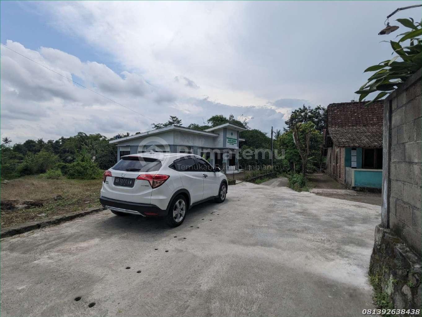 Dekat SCH Mall Tanah SHMP Area Pemda Sleman Akses Jalan Mobil Papasan