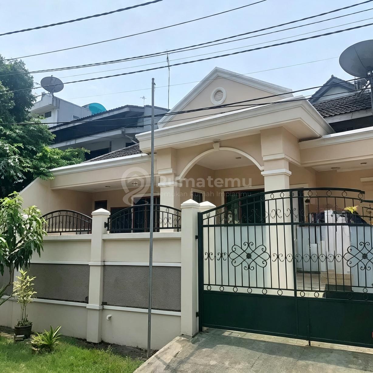 Rumah Pluit Luas Tanah 180 Meter Hadap Selatan