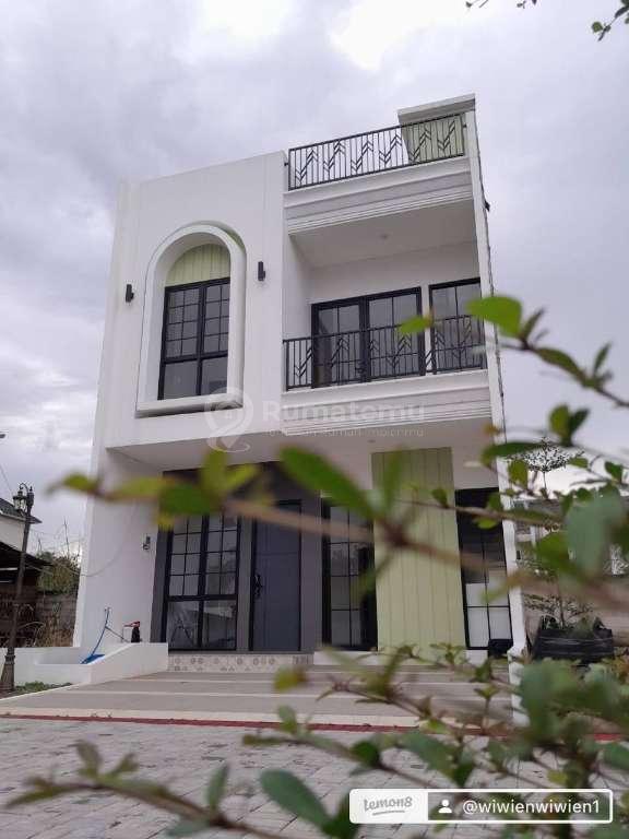 Rumah 2.5 Lantai di Kav.AL GDC Depok