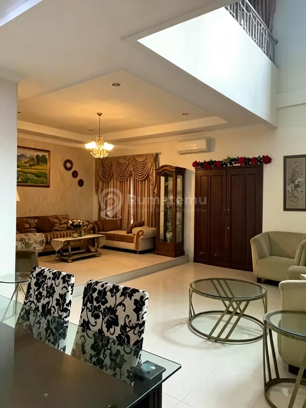 Rumah Dalam Cluster Vanda Perumahan Palem Semi Karawaci Tangerang Lokasi Bebas Banjir