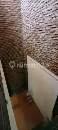 Rumah 2 Lantai Cantik Semi Furnished Timur Lokasi Premium Cibubur