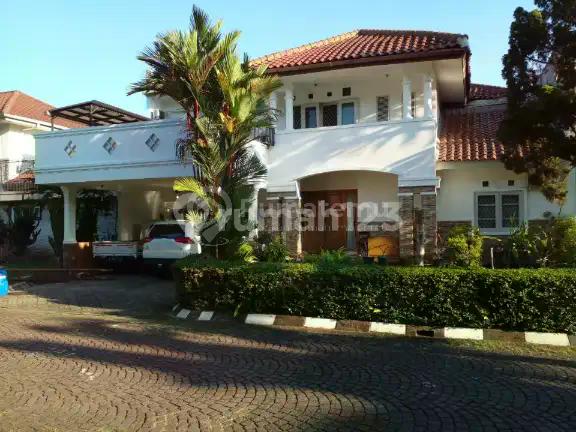 Rumah 2 Lantai Asri Nyaman dan Aman Taman Giriloka BSD