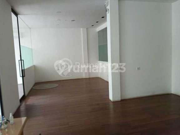 Sewa Ruko Siap Pakai Utk Kantor Klinik Showroom Di Boulevard