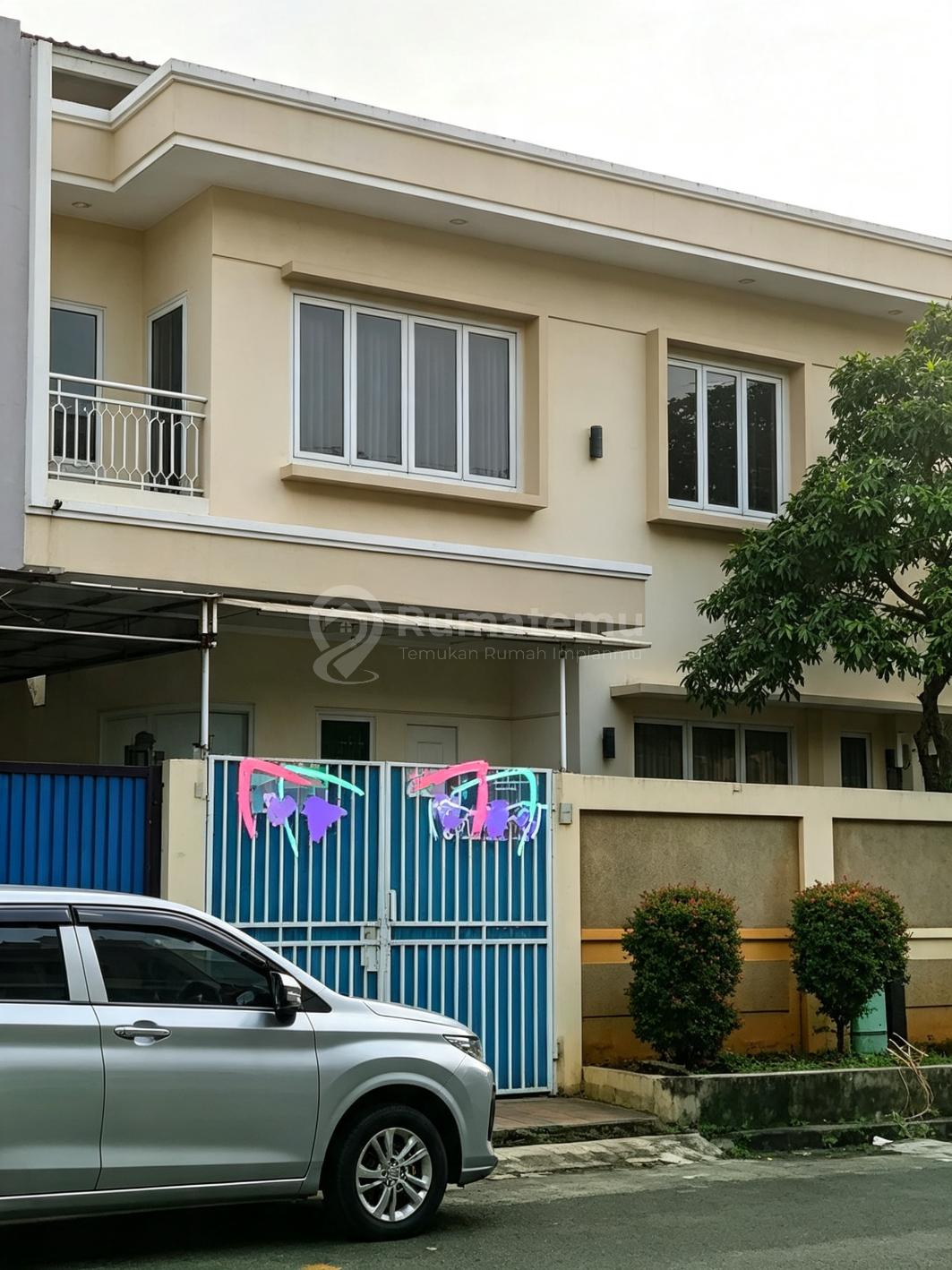 Rumah di Perumahan Palem Semi Karawaci Tangerang