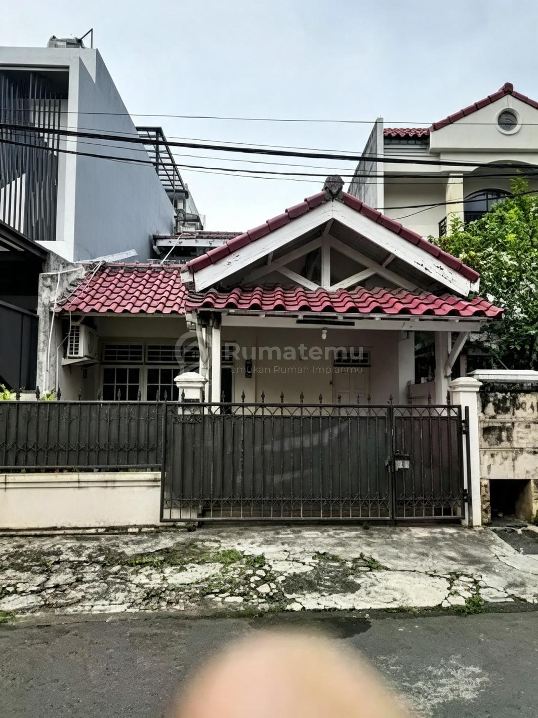 Dijual Rumah Hitung Tanah di Pondok Indah Jakarta Selatan