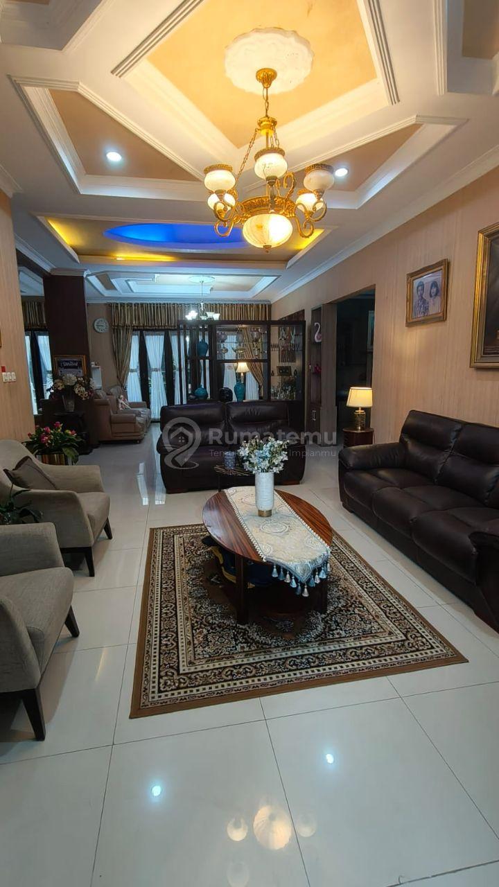 DIJUAL Rumah Cluster Bagus & Mewah 2 Lantai dengan Lingkungan yang Nyaman dan Aman dengan Lokasi yang Strategis di Cluster Harapan Indah - Bekasi Jawa Barat