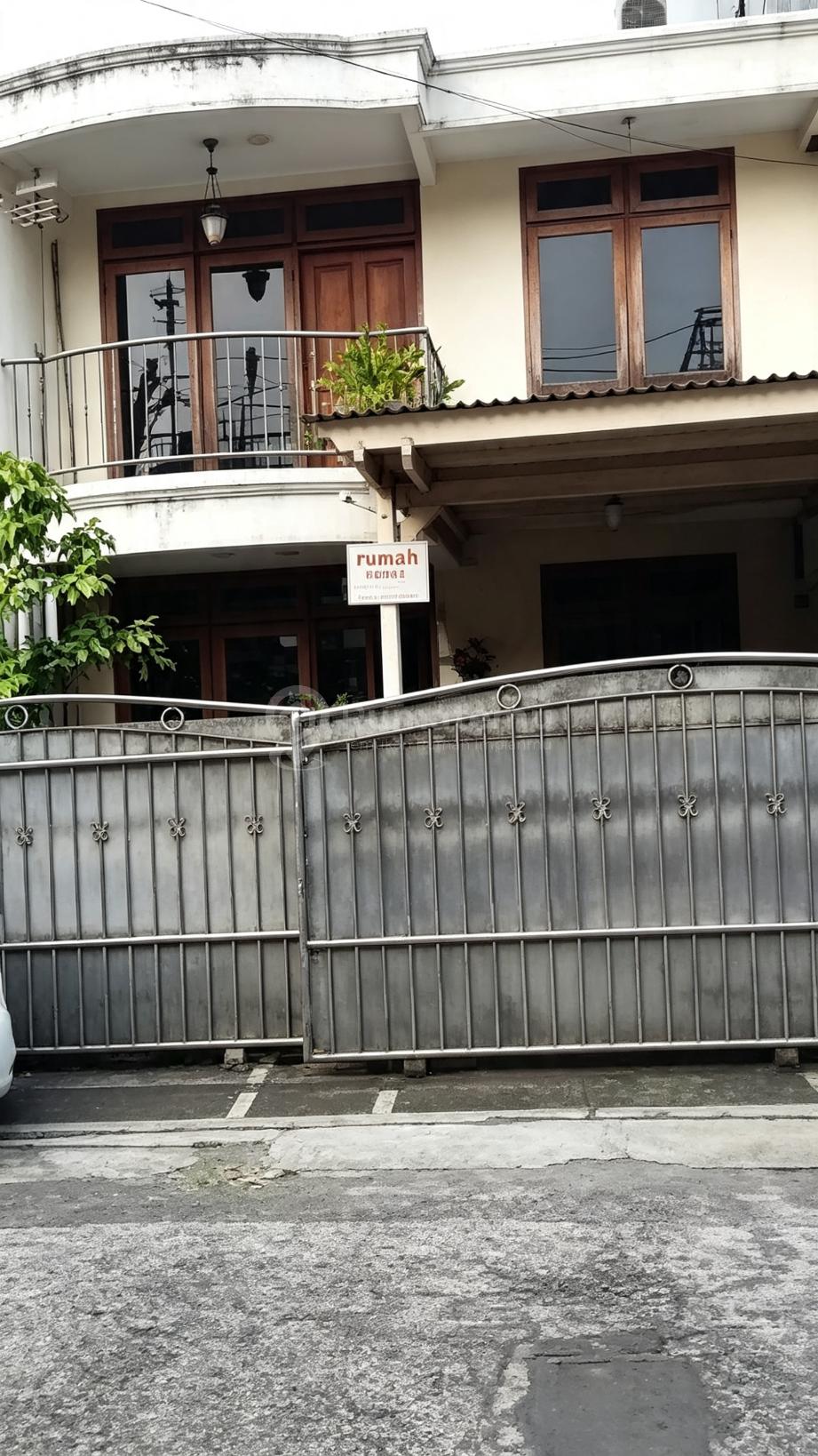 Dijual Rumah Lokasi Strategis di Kelapa Gading