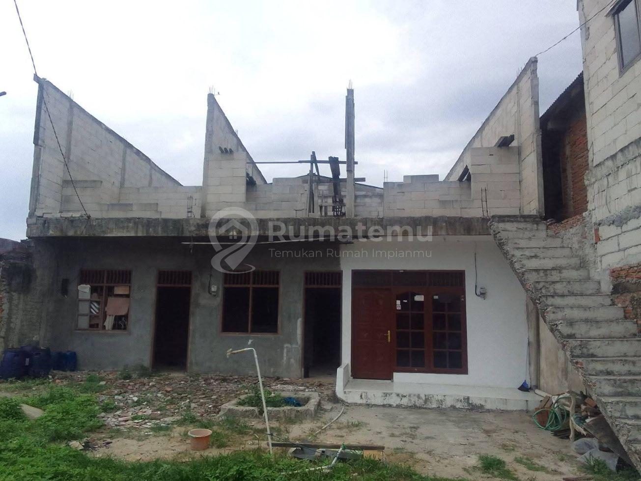 Dijual Tanah dan Bangunan dengan Lokasi Strategis di Penggilingan Jakarta Timur