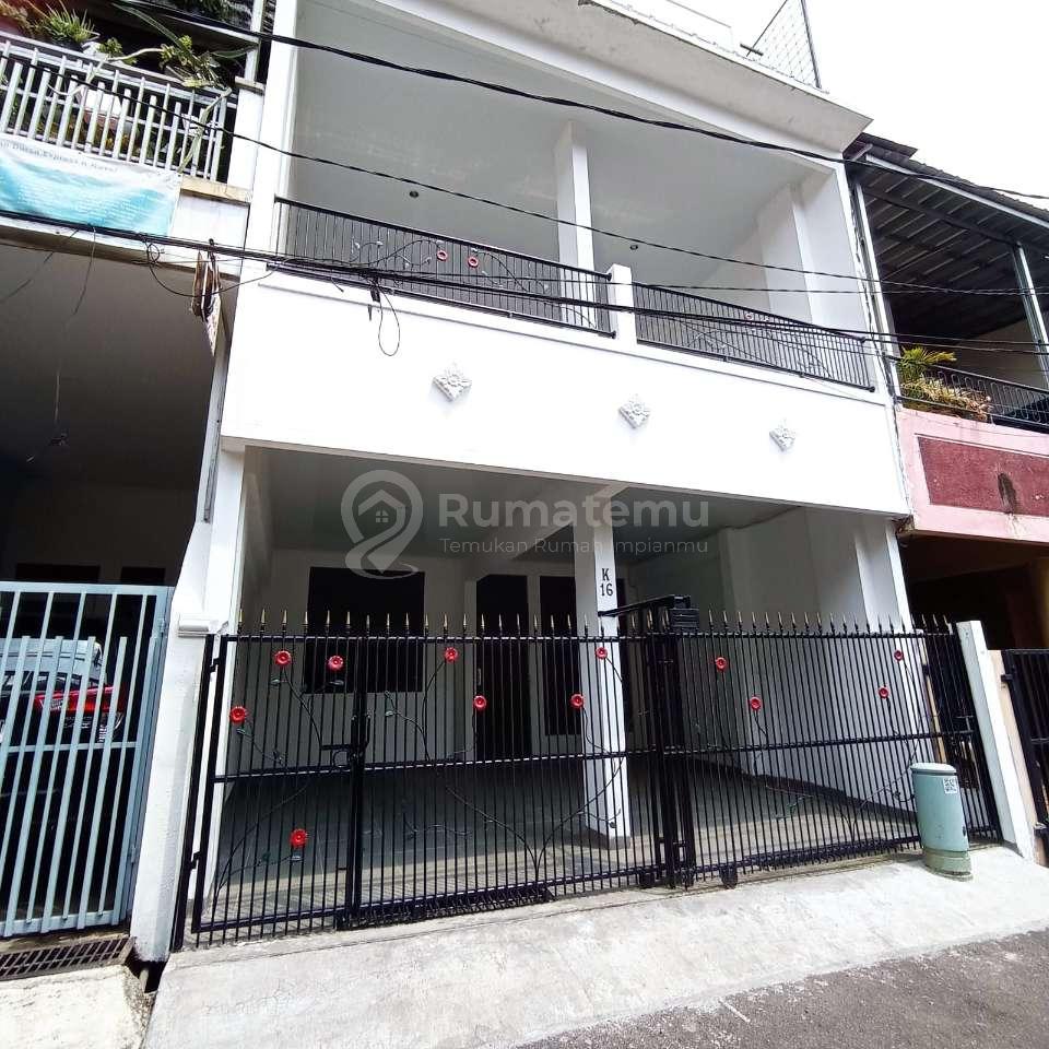 Dijual rumah di Taman Buaran Indah 1