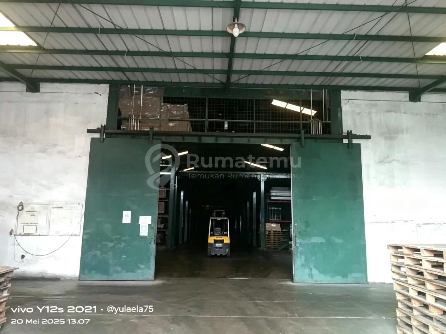 Disewakan Gudang Gandeng Ada Kantor Kawasan Industri Pasir Jaya Pasar Kemis, Tangerang