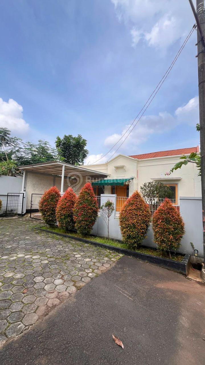 Dijual rumah pojok halaman luas bebas banjir di Graha Bintaro EC/AN 0409