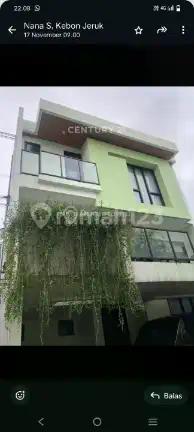 Rumah Smarthome 3 Unit 2.5 Lantai di Kebon Jeruk