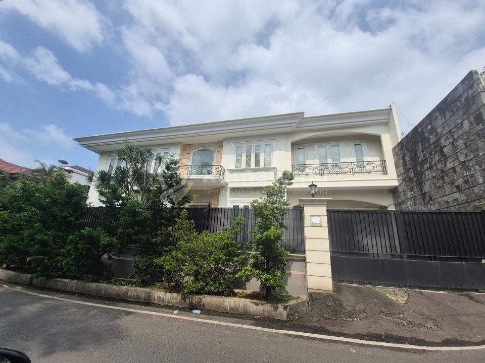 Dijual Rumah Bagus Siap Huni di Permata Hijau