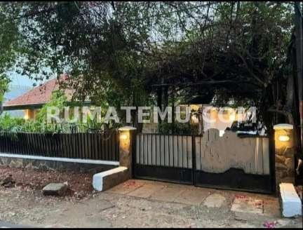 Rumah strategis di Darmawangsa 