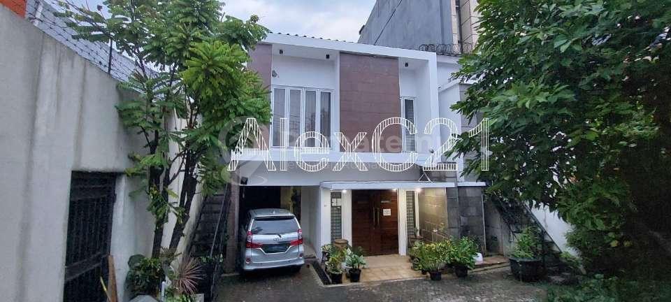 Dijual Rumah Mewah Cocok utk kantor di area Senopati, Petogogan, Kebayoran Baru