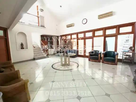 Menteng [HOUSE] FOR SALE AND LEASE - GOOD PRICE- AREA KOMERSIAL