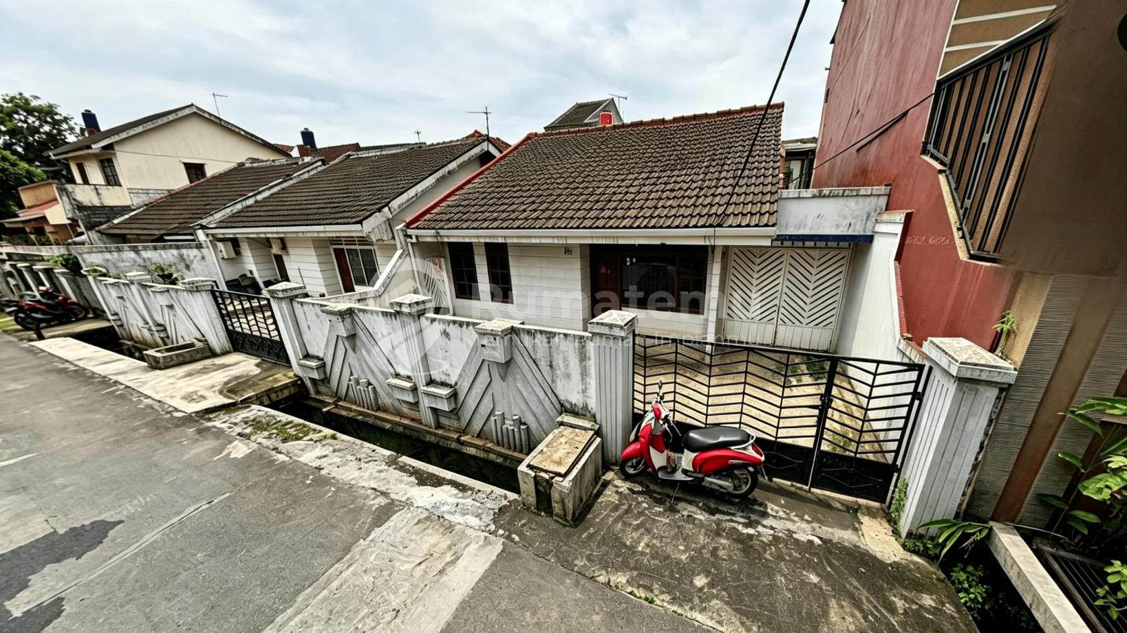 Dijual cepat rumah lama Butuh renov Di Taman Mangu Indah, Pondok Aren