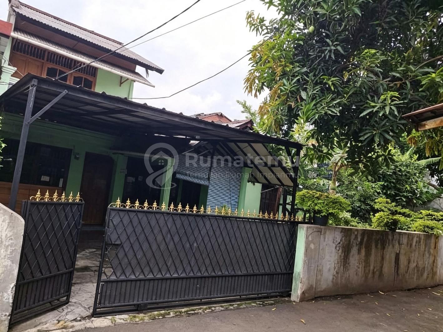 Dijual Rumah 2 Lantai dan Kontrakan 1 Pintu termurah di Ceger Lokasi Sangat Strategis Lingkungan Aman