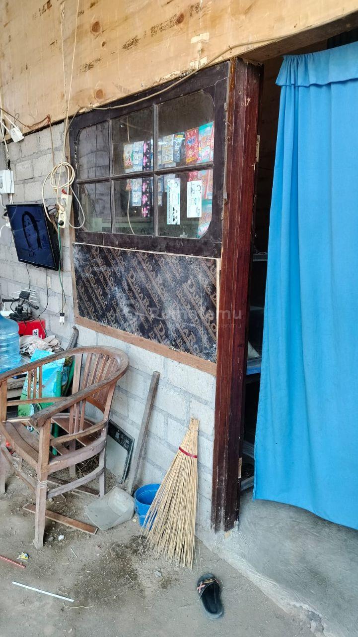 DI KONTRAKAN RUMAH DAN GUDANG MURAH