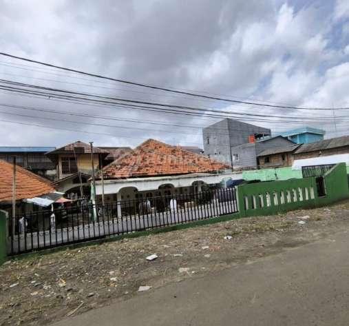 Rumah di Jl Anyer Menteng Jakarta Pusat