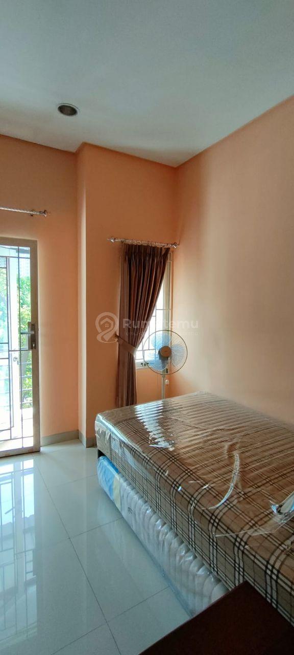 Rumah 2 Lantai Rapih Siap Huni di Puri Mansion Cluster Edinburgh Kembangan Selatan Jakarta Barat