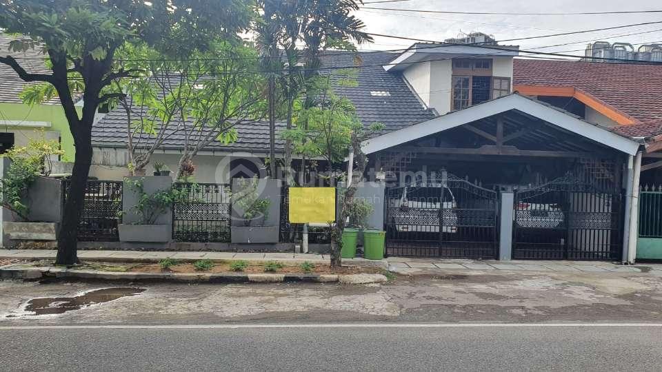 Dijual rumah siap huni Semi furnished di Area Cempaka Putih Timur Jakarta Pusat