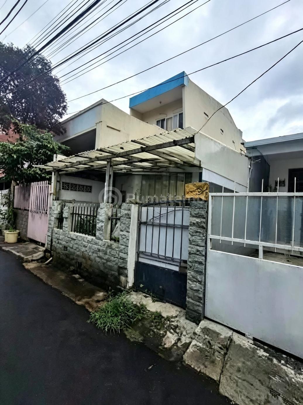 Rumah Tua Hitung Tanah Dekat Jalan Mardani Raya Cempaka Putih