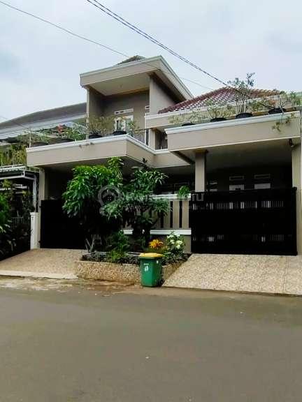 Rumah cantik Graha Raya dekat transmart bebas banjir 