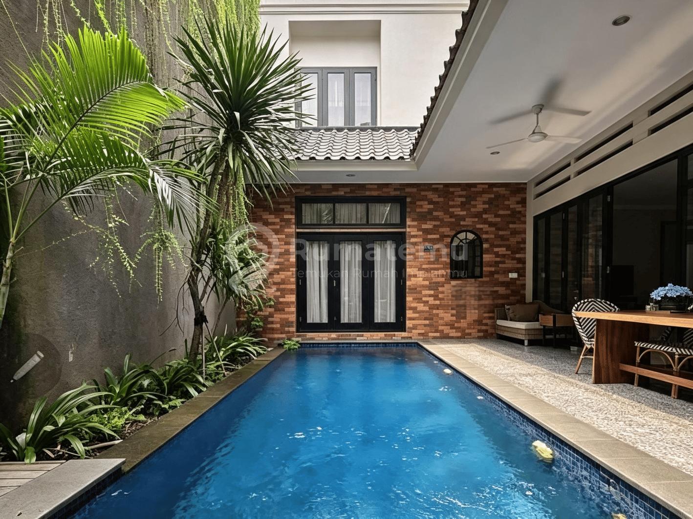 Di Jual Rumah Mewah Bangunan 2 Lantai Di Kebayoran Baru Jakarta Selatan