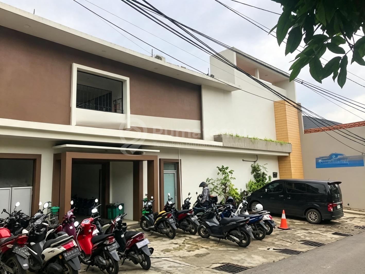 Dijual gedung rumah sakit non aktif