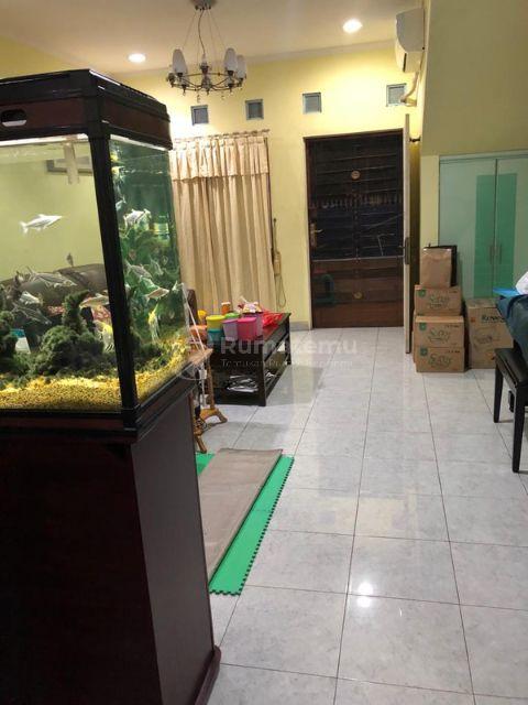 Rumah Dlm Kompl. Tmn Kencana Hdp Timur 3Kt di Cengkareng. 15080