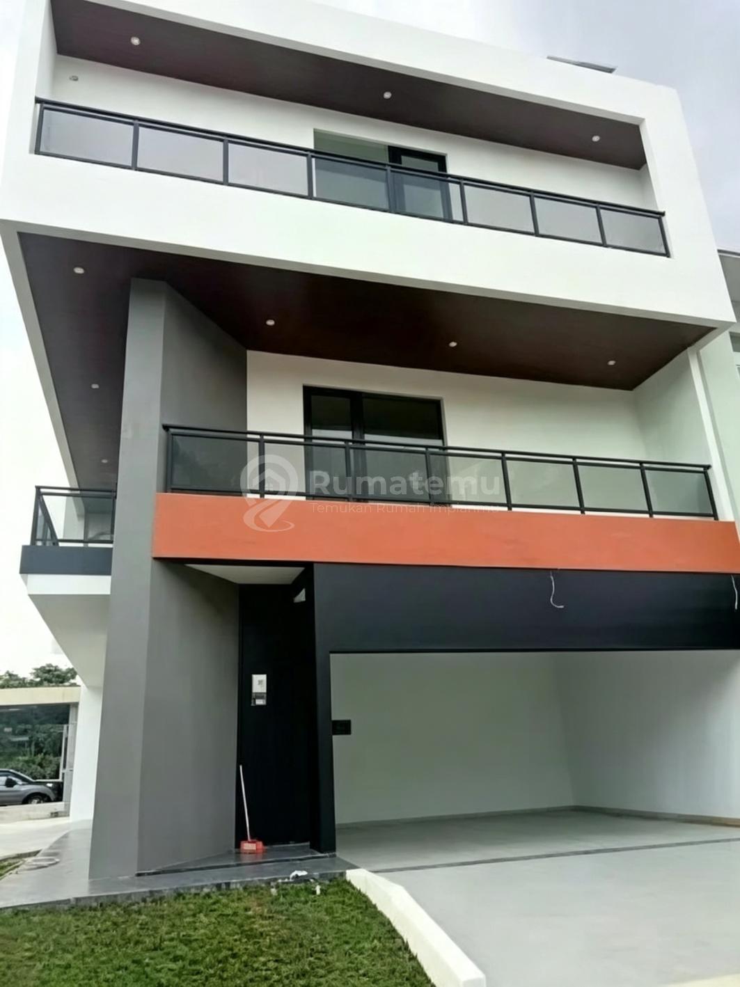 Alam Sutera [RUMAH]: Dijual-Brand New - 3 Lt - Private Lift