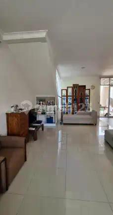 Rumah Rapi Siap Huni Strategis Siap Nego
