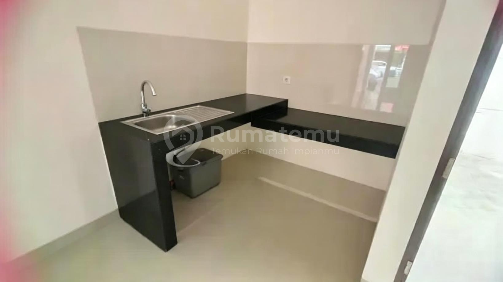 Want to Sell Rugi! Rumah 2 lantai siap huni Green Village Cipondoh Tangerang