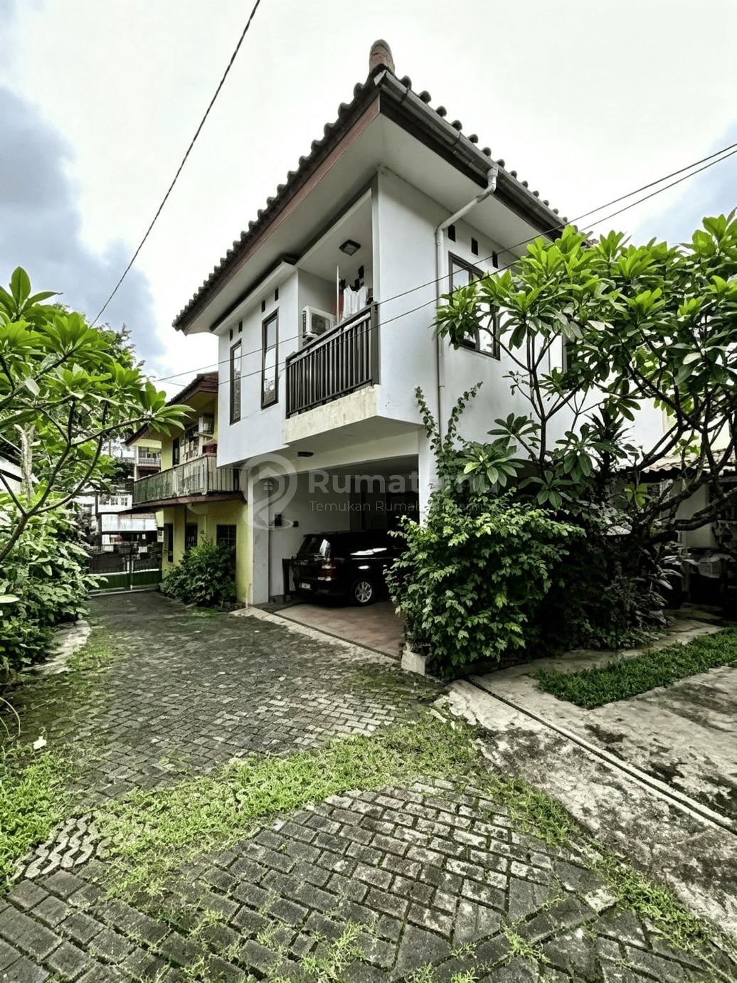 Bentuk Tanah L pinggir jalan area Petukangan Utara, 400 m ke Jln Ciledug Raya