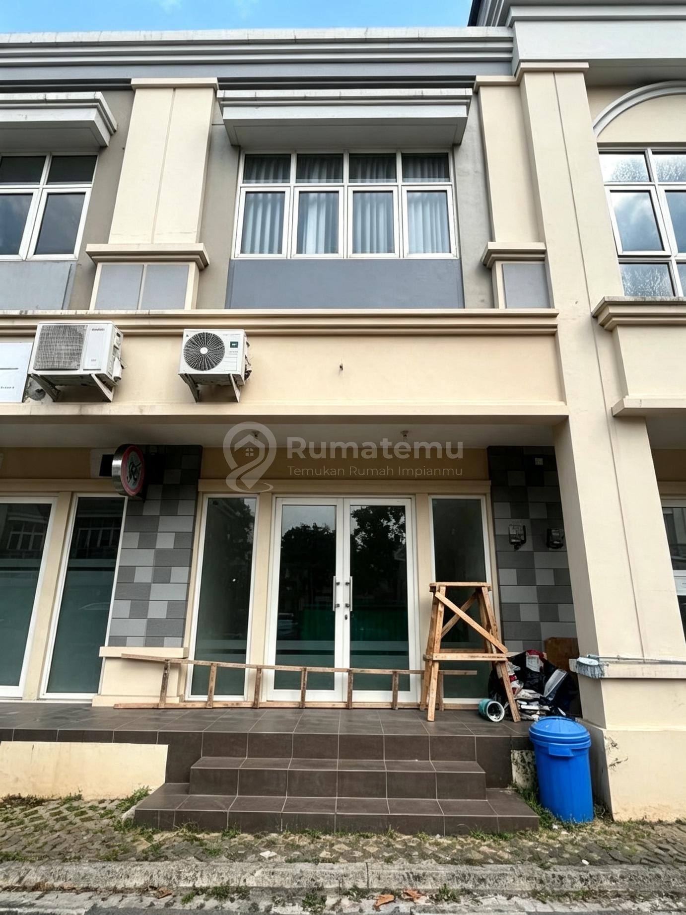 Disewakan Ruko BSD City Parkir Free dan Luas Lokasi Strategis