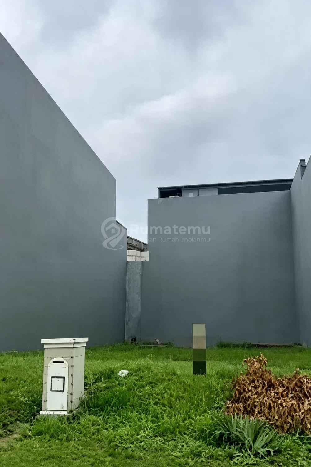 Kavling Di Tiara Phg , Gading Serpong, Luas 405, Badan, Utara