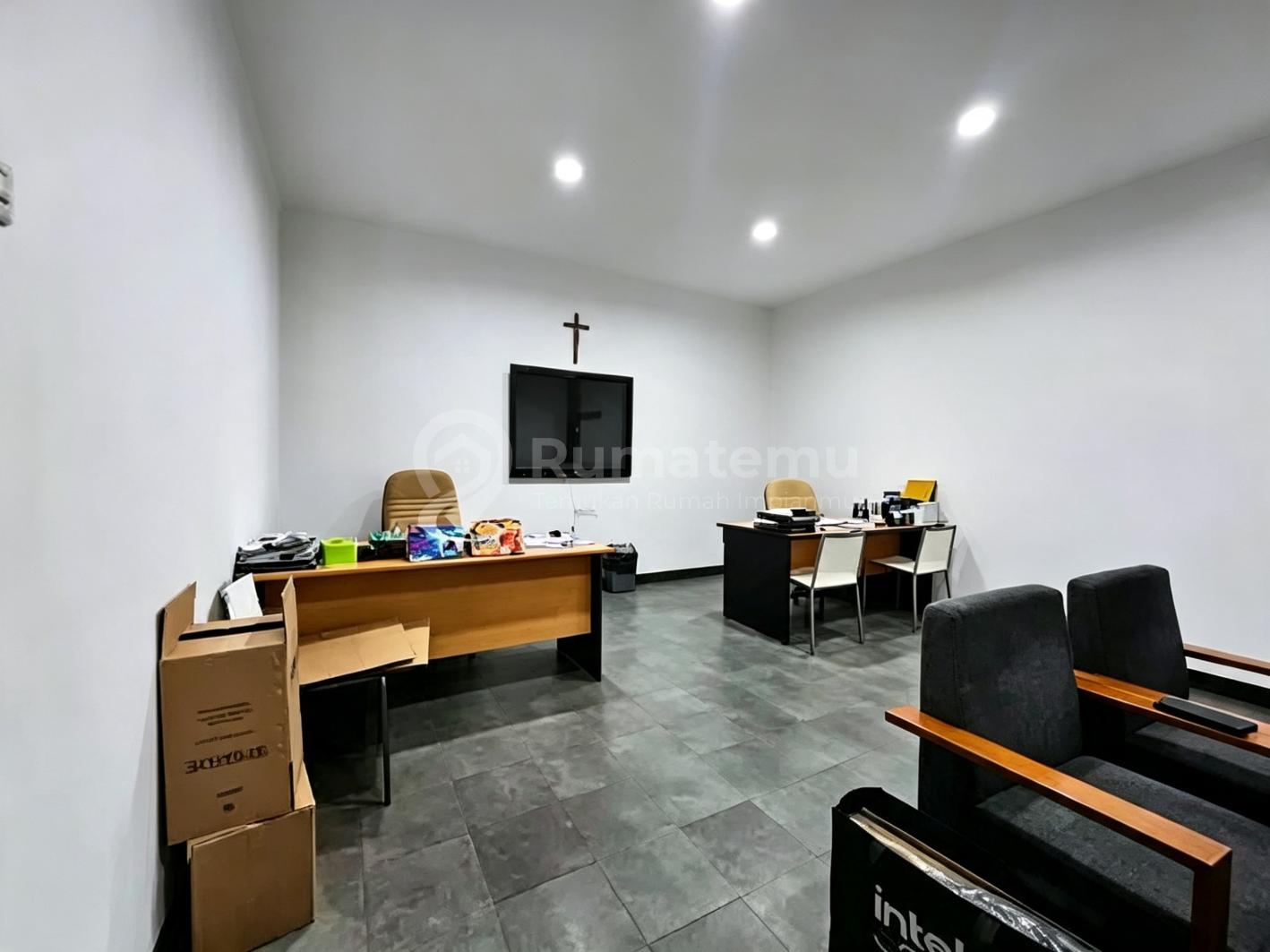 Dijual Gudang di Kawasan Pergudangan Taman Tekno BSD Bumi Serpong Damai