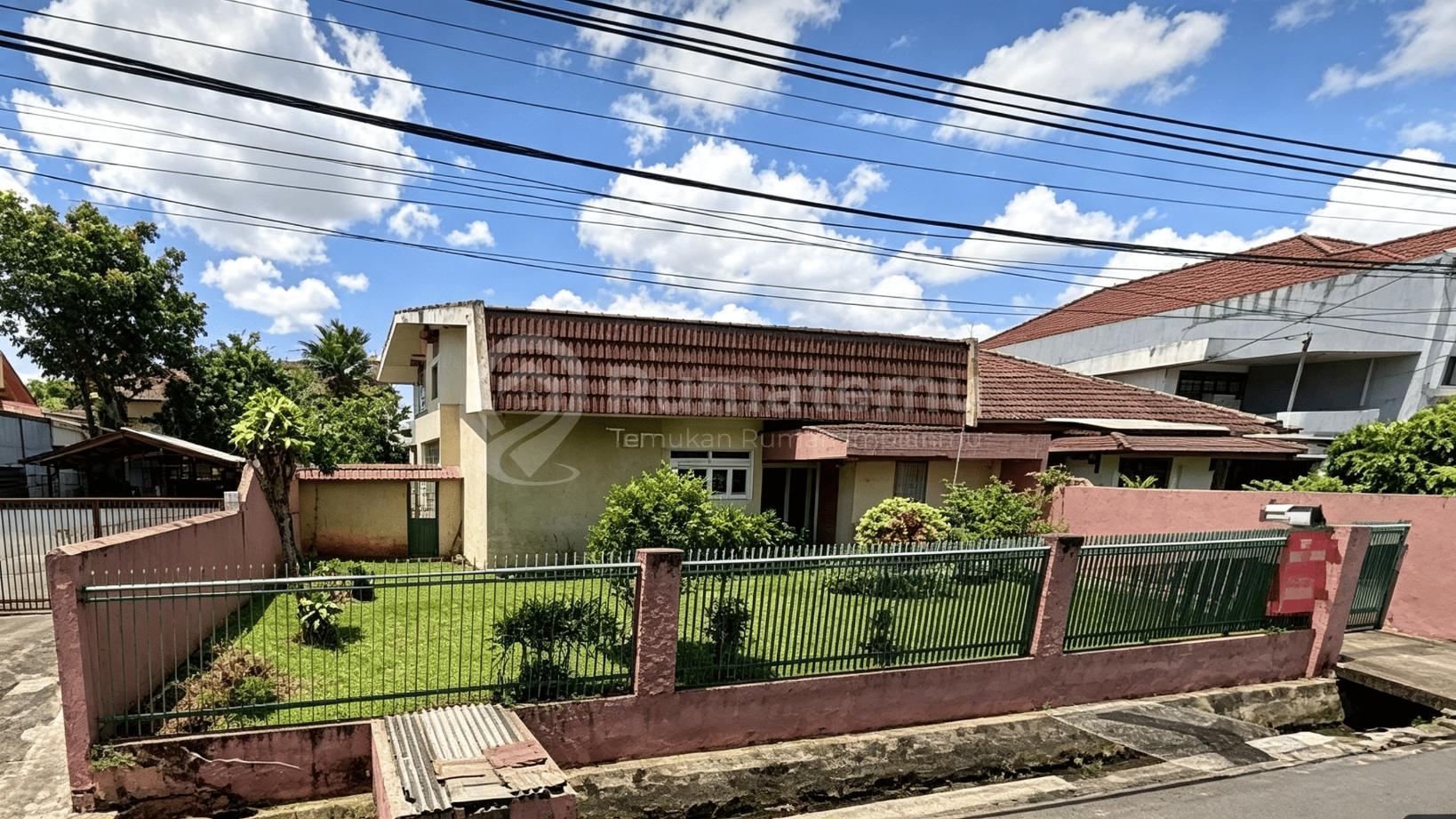 Dijual rumah bebas banjir di Pejaten (hitung tanah saja), Pasar Minggu, Jakarta