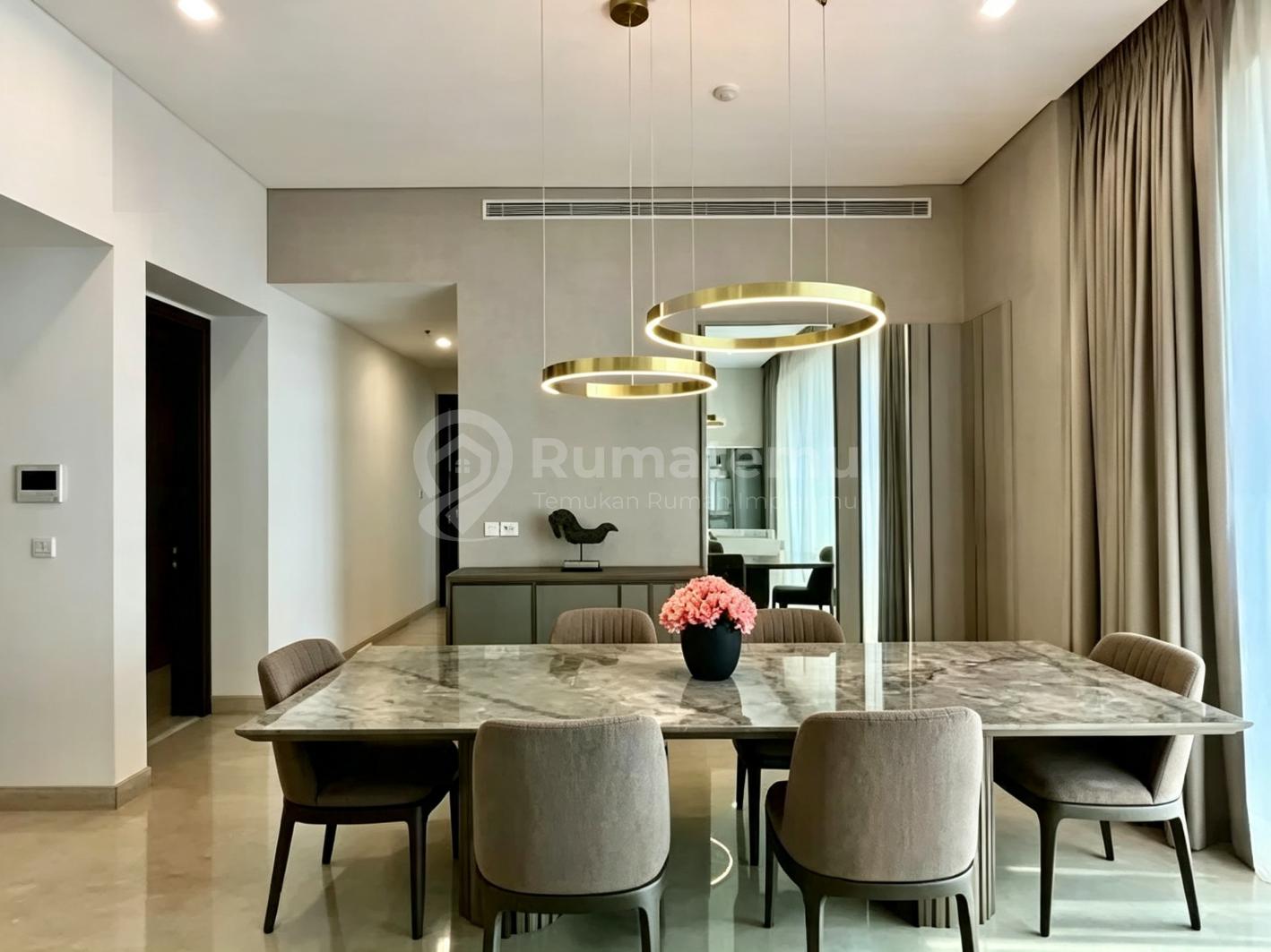 Sewa The Pakubuwono Spring 2Br: Spacious Layout & Private Lift