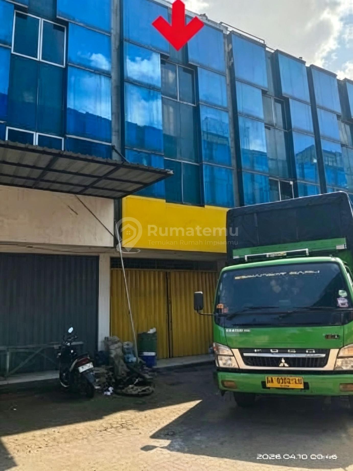 Disewakan/Dijual Cepat Ruko Dalam Komplek Ruko Arcadia Jl. Raya Daan Mogot Km.21, Batu Ceper, Tangerang Kota, Banten.