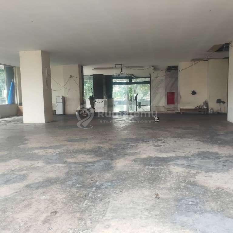 Dijual dan Sewa gedung strategis di Mampang Prapatan, Jakarta Selatan