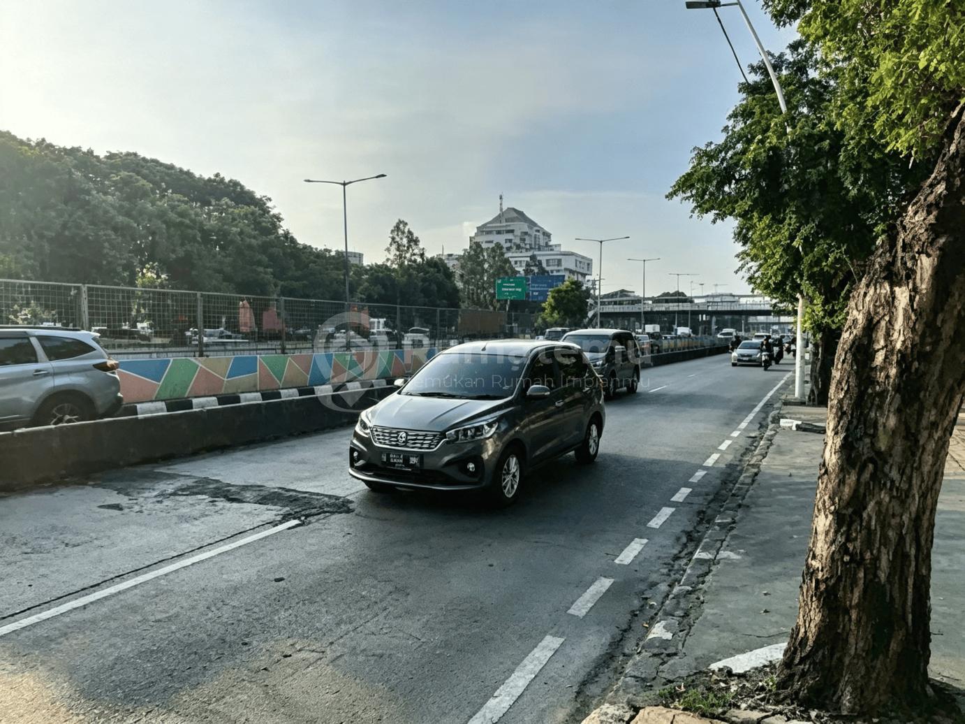 Disewakan Tanah di Yos Sudarso Jakarta Utara 1.3 Ha Ada Gudang