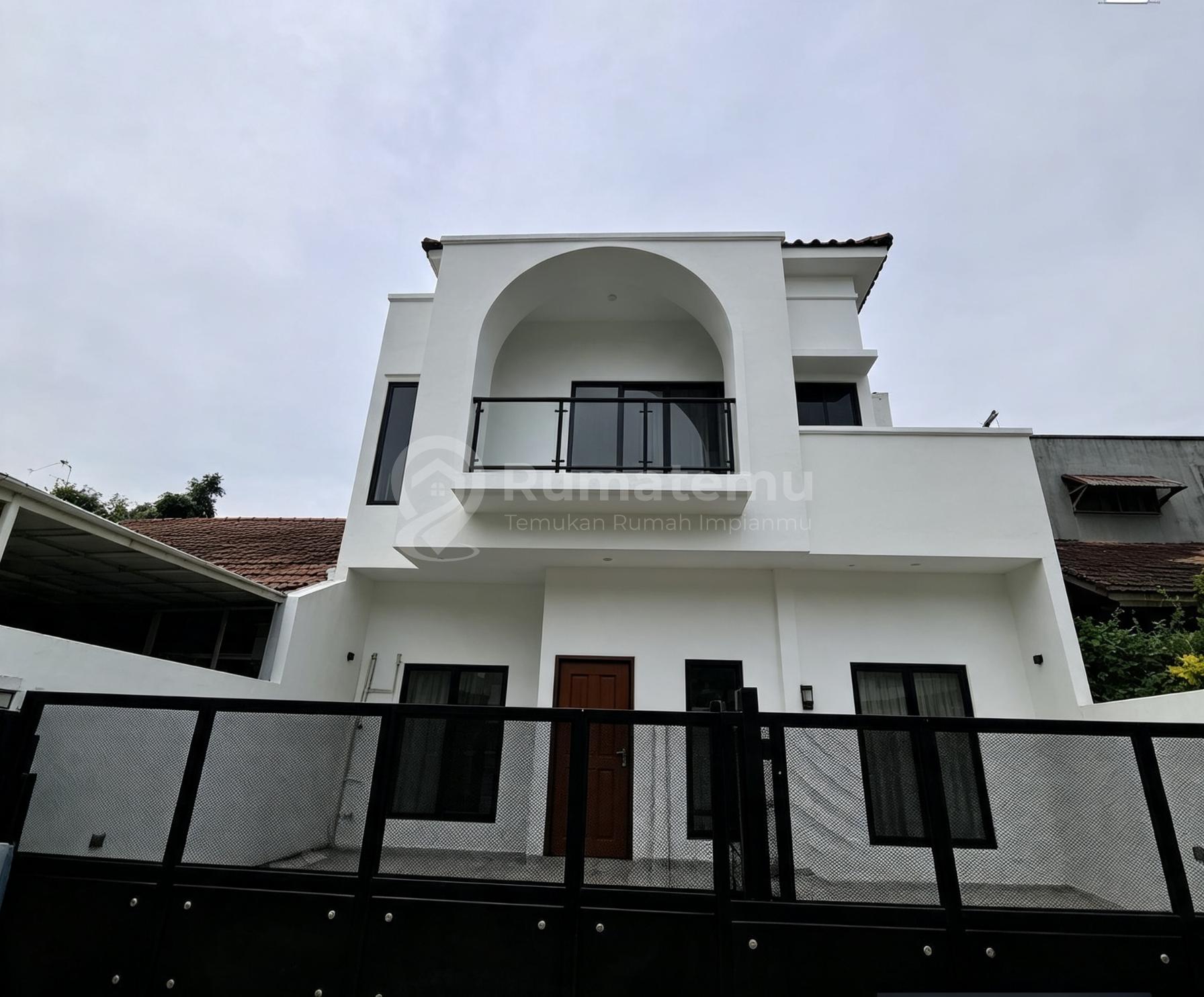 Dijual Rumah Baru di Kencana Loka, Bsd, Tangerang